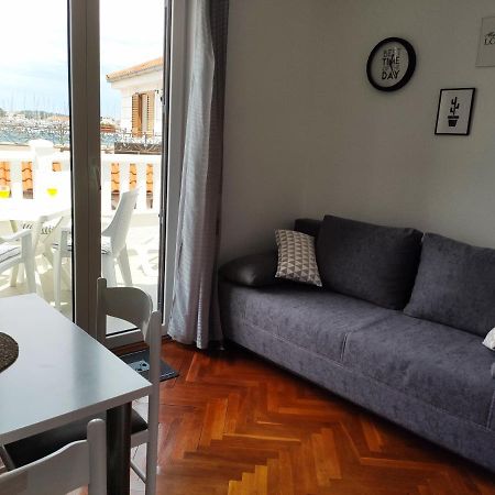 Apartman Marina II โรกอซนิซา ภายนอก รูปภาพ