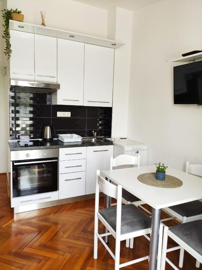 Apartman Marina II โรกอซนิซา ภายนอก รูปภาพ